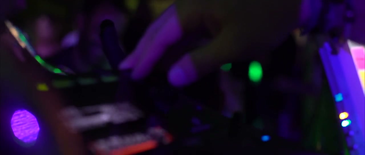 Luxury wedding DJ performing at a Bordeaux château — B.EVENT